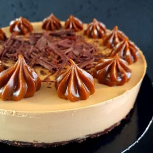 Semifrío de brownie y dulce de leche