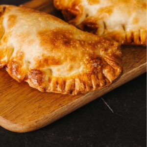 Empanada de pollo con bechamel